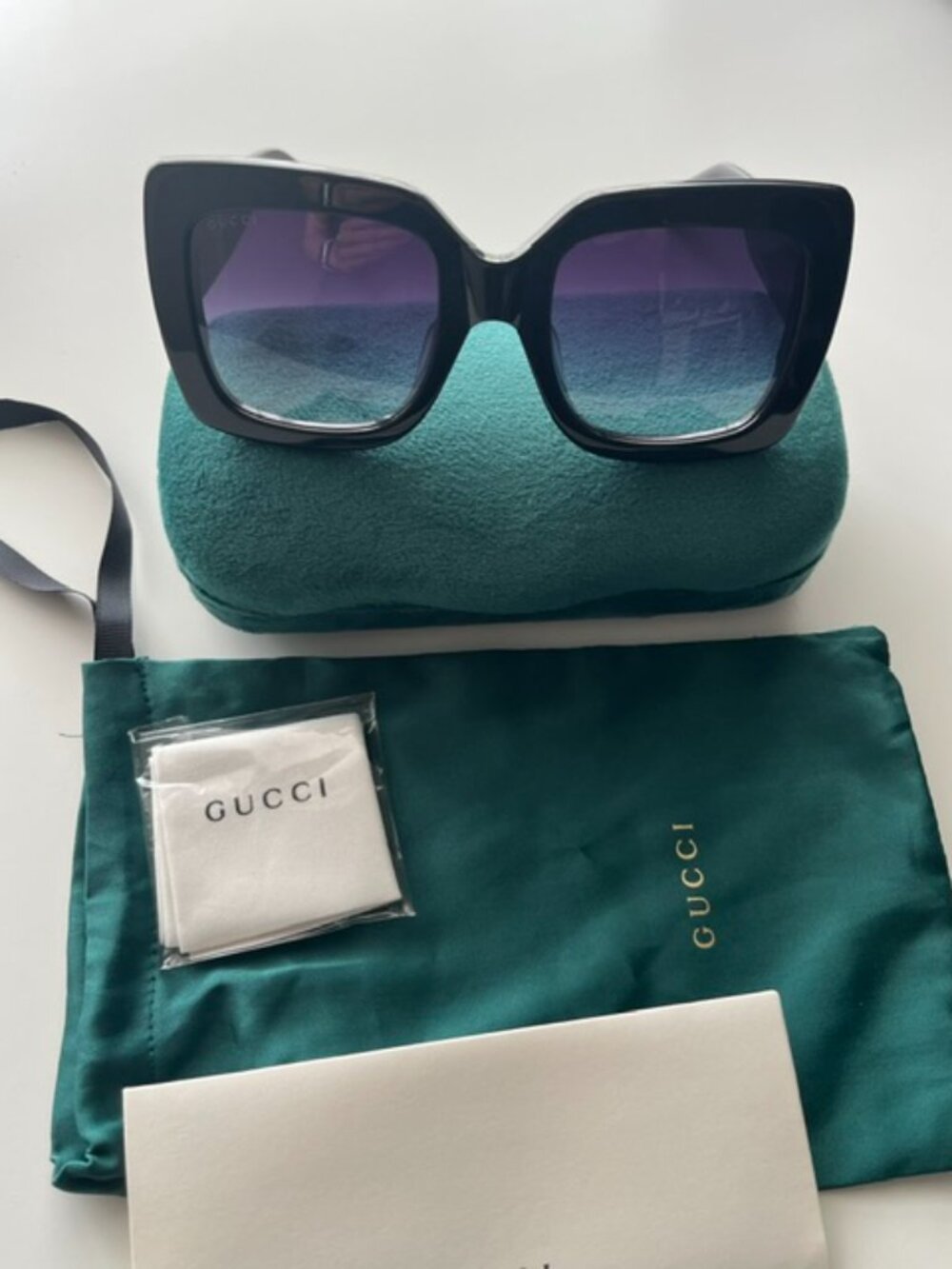 Gucci GG0083S Women's Oversized Square Black Frame Sunglasses - Picture 2 of 11